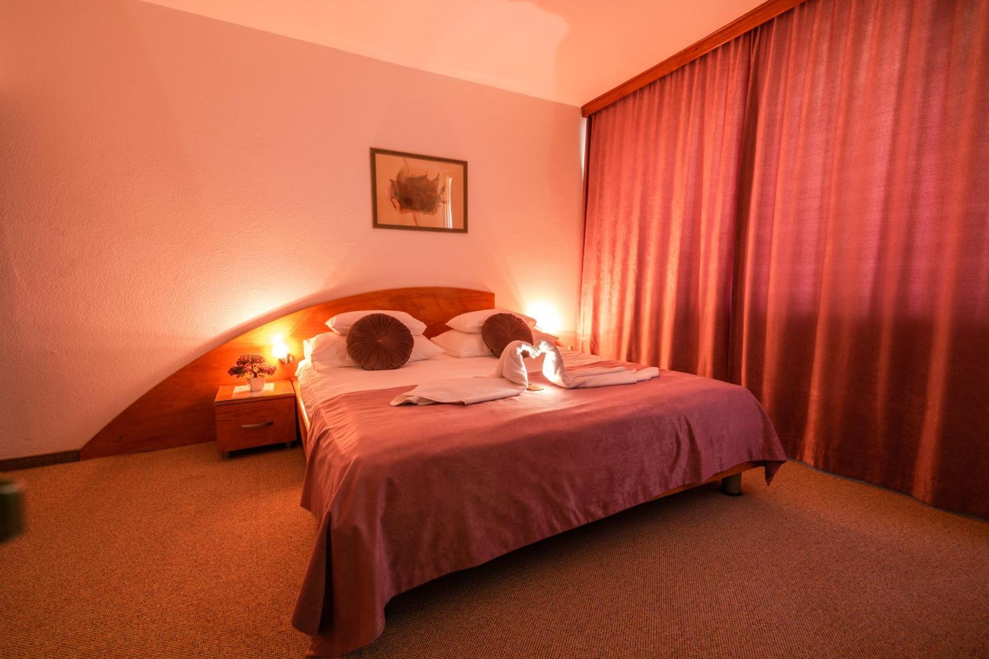Bihać Park Hotel מראה חיצוני תמונה