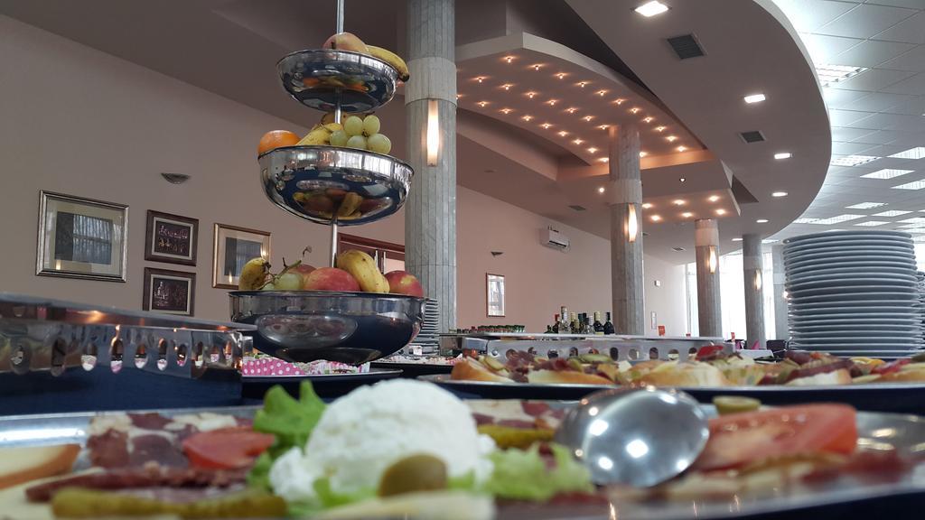 Bihać Park Hotel מראה חיצוני תמונה