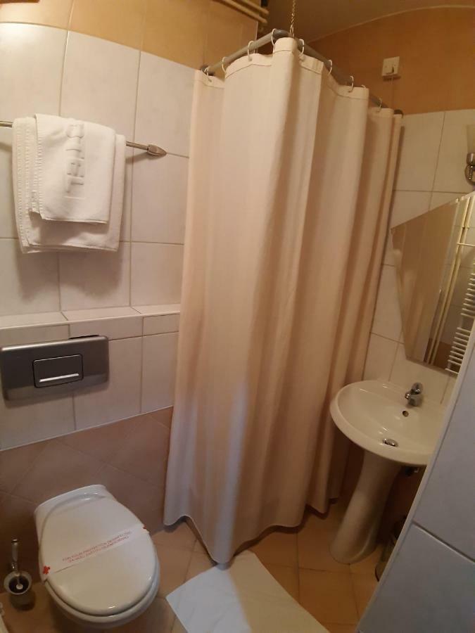 Bihać Park Hotel מראה חיצוני תמונה